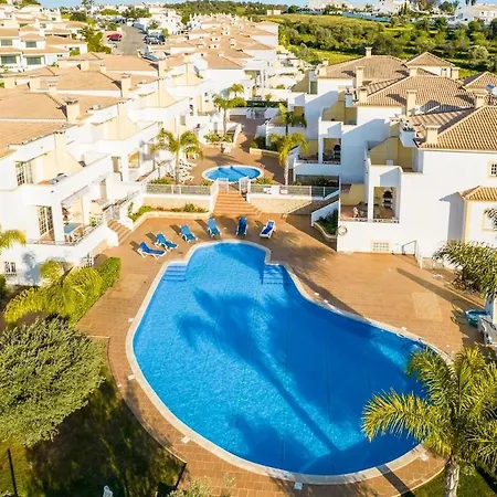 Isabella 度假居 *