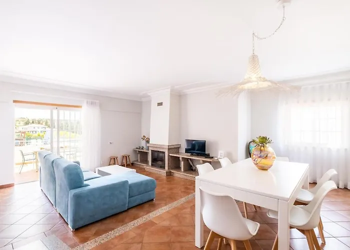 Isabella * Albufeira